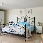 Marina Bed & Breakfast 3*