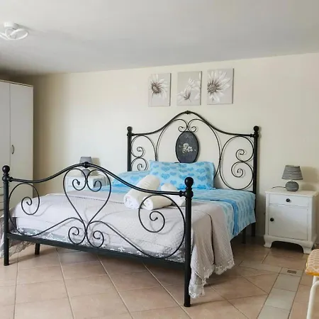 Marina Bed & Breakfast *