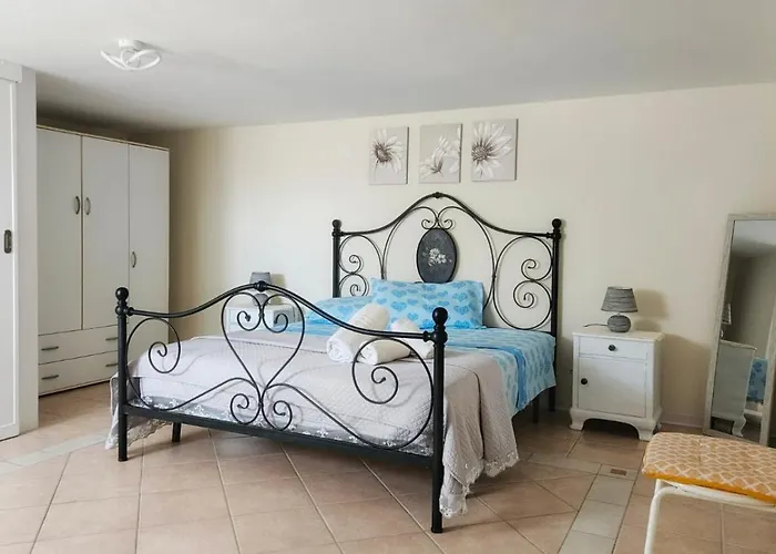 Marina فندق مبيت وإفطار 3*