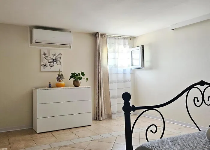 Marina فندق مبيت وإفطار 3*