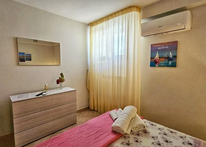 Marina فندق مبيت وإفطار 3*